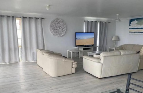 Culburra Beach House | Exceptional Oceanfront Retreat at Le Vista - 10/10 Rated
