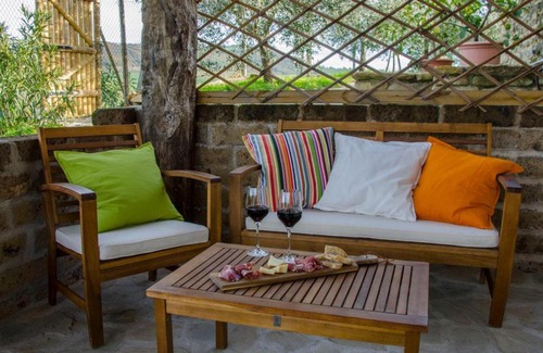Serra San Quirico Bed & Breakfast | Exceptional Le Voltarelle Bed & Breakfast with Ocean View