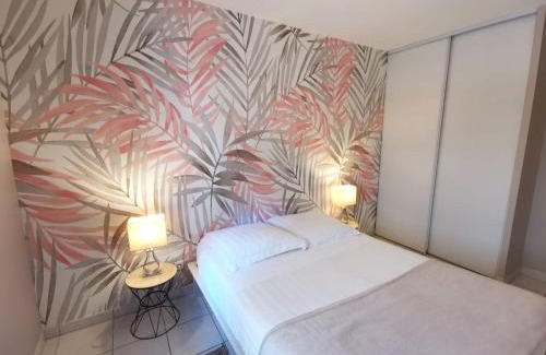 Quai de la Fosse Apartment | Discover Le Voyage de Jade - Family-Friendly Retreat