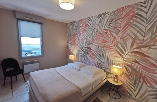 Quai de la Fosse Apartment | Discover Le Voyage de Jade - Family-Friendly Retreat