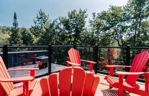 La Conception Ski Chalet | Experience Comfort at Le Yéti de Tremblant Hotel