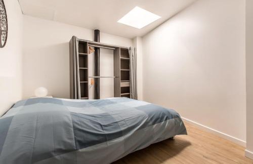 Tourcoing Apartment | Relax at Le ZEN: Family & Pet Friendly Retreat Awaits