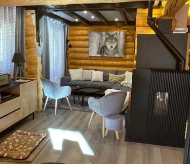 Allos Ski Chalet | Discover Le ZEN: Pet-Friendly Retreat with 9.8/10 Rating