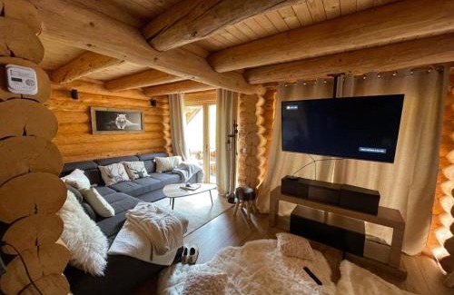 Allos Ski Chalet | Discover Le ZEN: Pet-Friendly Retreat with 9.8/10 Rating