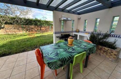 Port-de-Lanne House | Book Your Stay at Le Zihans: Pet & Child Friendly Retreat