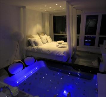 Talant Apartment | Explore Unique Stays at Le20B - Your Getaway Awaits