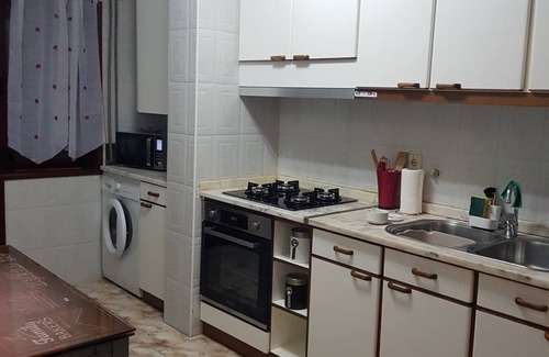 Gondomar Apartment | Perfect Family Retreat at le89 Appartement - Guest Rated 9.6