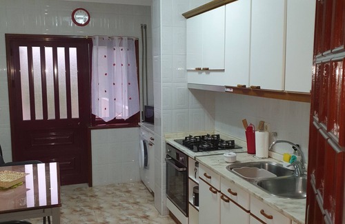Gondomar Apartment | Perfect Family Retreat at le89 Appartement - Guest Rated 9.6