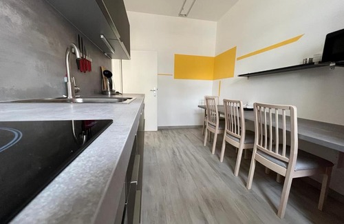 Zentrum-Nordwest Apartment | Discover LEA Apartments in Waldstraßenviertel: Family-Friendly Stay