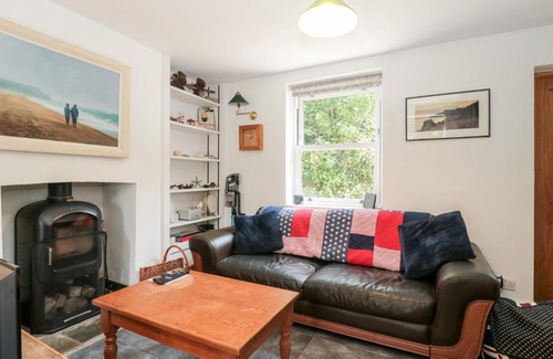 Eype House | Welcoming Lea Cottage: 4-Star Pet and Child Friendly Retreat