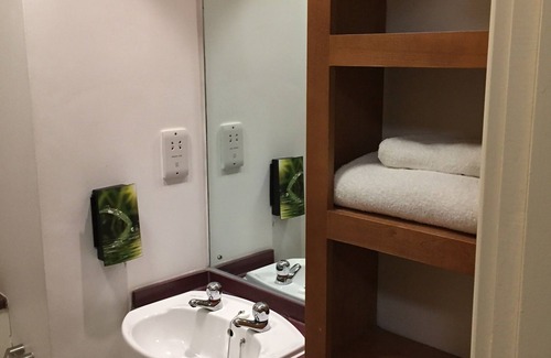 Whitestake Hotel | Lea Gate: Family-Friendly Stay with On-Site Dining