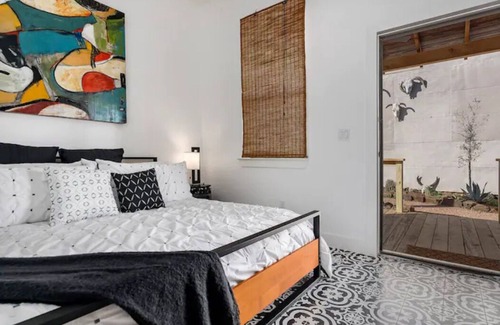 Mason Apartment | Pet-Friendly Lea Lou Lodge #3: Rated 9.2 for Families