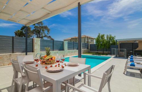 Zakynthos Villa | Modern Oceanfront Villa: Guest Rated 9.9/10 with Pool