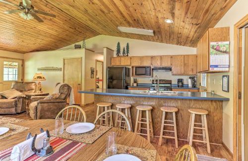 Lead House | Cozy Family Cabin with Hot Tub Near Deadwood - 9.4 Rated