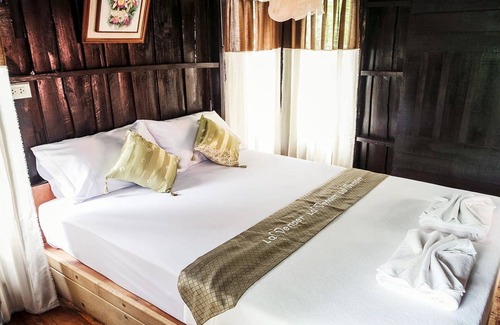 Ko Lanta House | Leaf House Bungalows: Family-Friendly Retreat with Spa