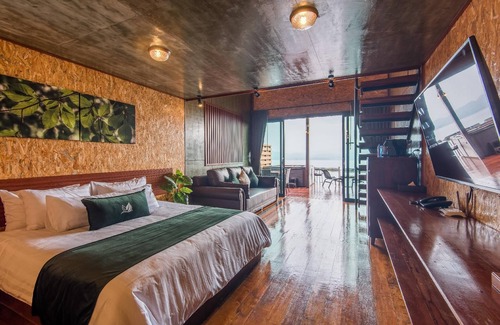Tha Kradan Hotel | Discover Leaf Lake Kan Resort: Family-Friendly Retreat