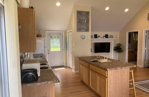 Antrim Cottage | Inviting Waterfront Cottage with Pool and Ocean Views