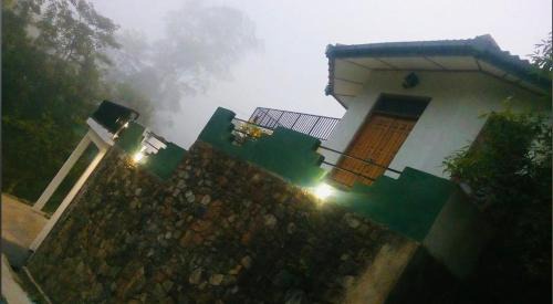Bandarawela Bed & Breakfast | LeafStone Guest