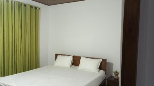 Thalaramba Villa | Inviting Leafy Villa: Oceanfront, Pet-Friendly Retreat