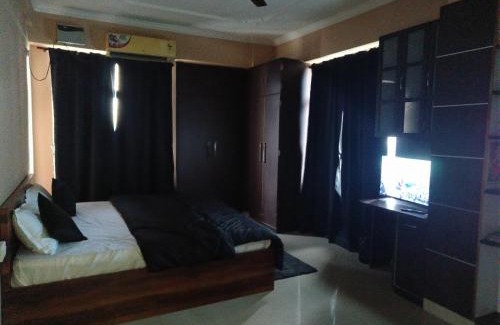 Khanapara House | Budget-Friendly LeafyInn with Family-Oriented Amenities
