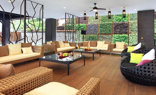 Yuchi Hotel | Relax at LeaLea Garden Hotels - Moon Lake with Family Amenities