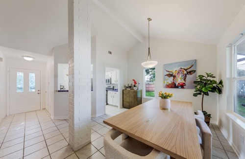 Block House Creek House | Family-Friendly Retreat with Pool & Yard Near Austin