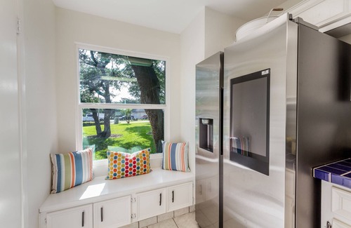 Block House Creek House | Family-Friendly Retreat with Pool & Yard Near Austin
