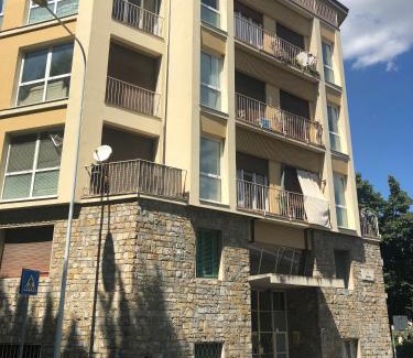 Florence House | Child-Friendly Retreat at Leandro Bed - Rated 8.5/10