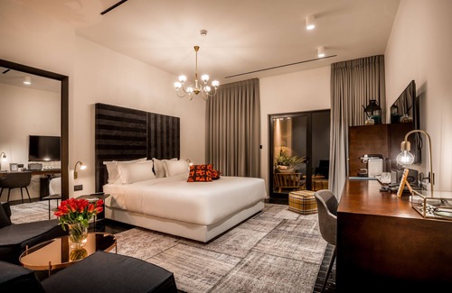 Gedera Hotel | Outstanding Lear Sense Hotel with Spa and Pool Amenities