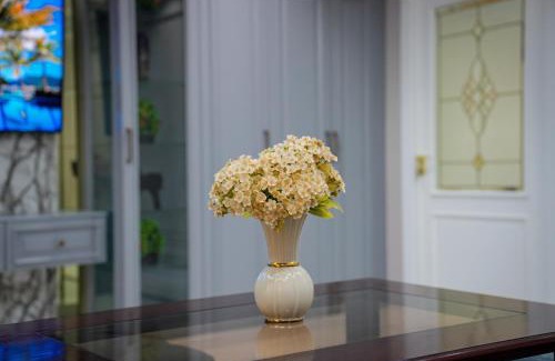Samarkand Apartment | Discover Learmara Apartment #2 - Pet-Friendly Retreat