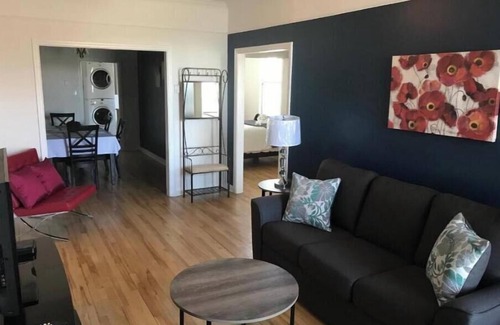 Waterford Valley Apartment | Leaside Executive Two-Bedroom Standard Apartment