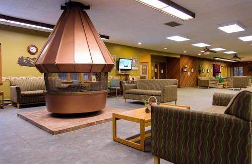 Ardenvoir Resort | Top-Rated Leavenworth Camping Resort Cottage with Pool