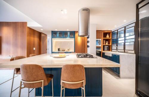 Leblon Apartment | Leblon - Av. Ataulfo de Paiva | Recém reformado, no coração do Leblon