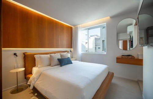 Leblon Apartment | Leblon - Av. Ataulfo de Paiva | Recém reformado, no coração do Leblon