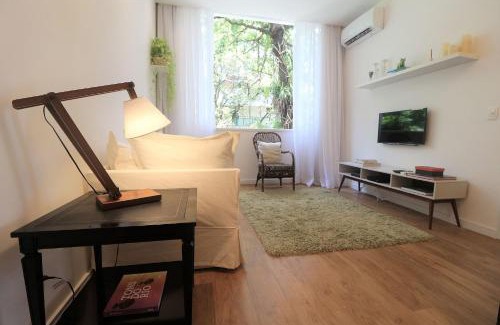 Leblon Apartment | Discover Leblon House IV: Family-Friendly & 4-Star Experience