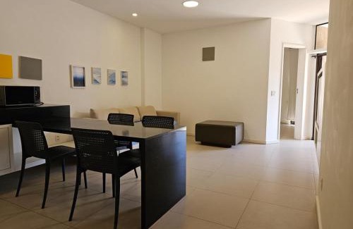 Nova Nazare Apartment | Leblon Ocean 47 to 100 meters from Leblon beach