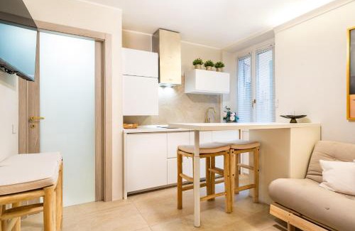 Lecco Apartment | Top-Rated Antico Pozzo - Modern Suite for Families and Pets