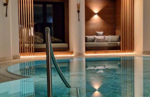 Warth Ski Chalet | Experience Unmatched Comfort at Lech Valley Lodge