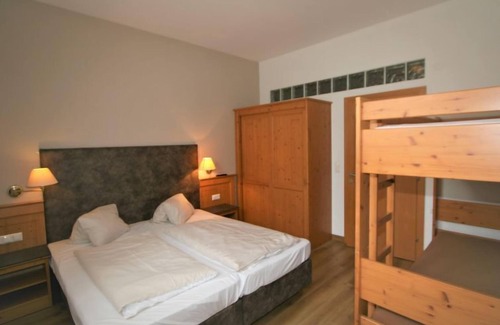 Stumm Apartment | Discover Lechners Wohnwelt: Pool, Spa & Lake Views