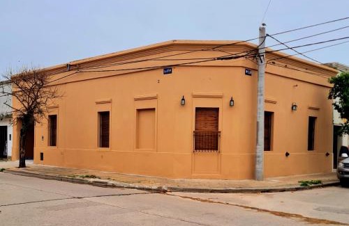 San Antonio de Areco House | Pet-Friendly Getaway at Lechuza Alvear - 10/10 Guest Rated