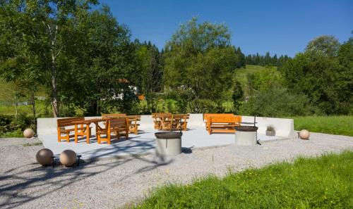 Achenkirch Apartment | Delightful Ledermaier Loft & Lodge with Hot Tub & Kitchen
