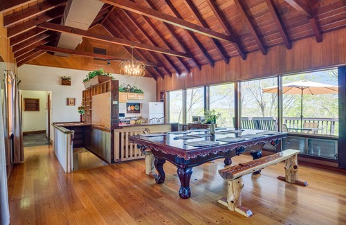 Burkesville House | Idyllic Ledge Lodge Getaway: Pool, Views & Pet Friendly!