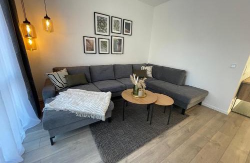 Wremen Apartment | Modern Apartment Near the Beach - Guest Rated 9.4/10