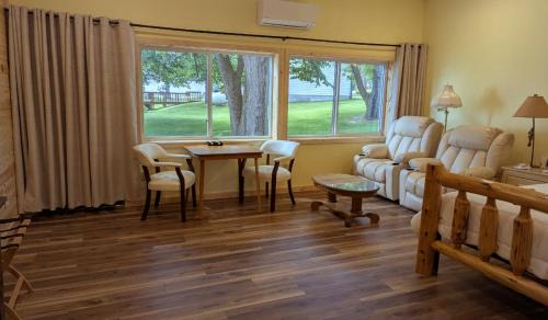 Walker Bed & Breakfast | Guest Rated 10/10: Leech Lake Resort Bed & Breakfast Escape