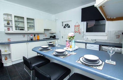 Leeds House | Spacious Leeds City Centre House - Perfect for Families