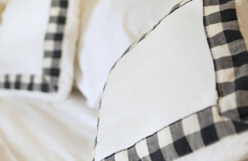 Battle Hotel | Inviting Leeford Place Hotel with Breakfast & Family Amenities