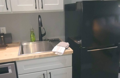 Cedar Apartment | Cozy Leelanau Condo: Golf Course Retreat Near Beaches
