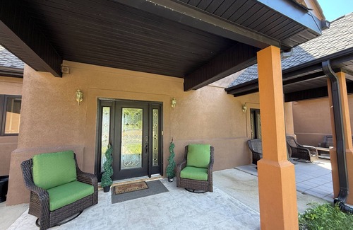 Silver Point House | Leeric Lodge & Retreat on Center Hill Lake -Mtn & lake Views & Heated Pool
