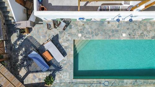 Lefkes Villa | Unforgettable Views and Poolside Relaxation in Lefkes