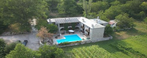Central Tzoumerka House | Discover Lefteri's & Loukia's Guesthouse: Rated 9.4/10